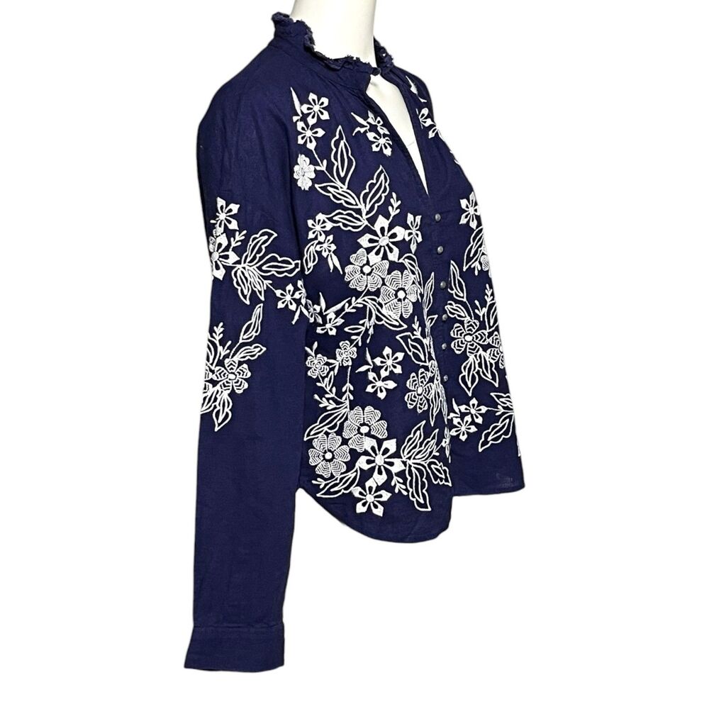 Pilcro Tavi Embroidered Linen Blend Blouse Navy Floral Ruffle Neck Size Large - Picture 4 of 11